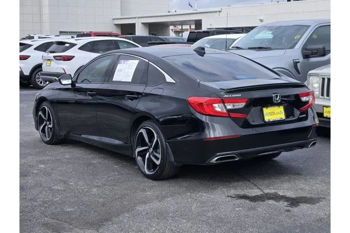 $17191 : Honda Accord 2018 Sport 4dr image 8