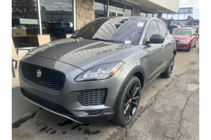 $16090 : 2018 E-PACE P250 SE image 2