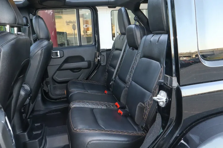 $34988 : 2021 Wrangler Unlimited Sahar image 8