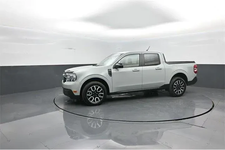 $31984 : Ford Maverick 2024 Lariat 4d image 4