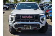 $39650 : GMC Canyon 2023 4x4 AT4 4dr thumbnail