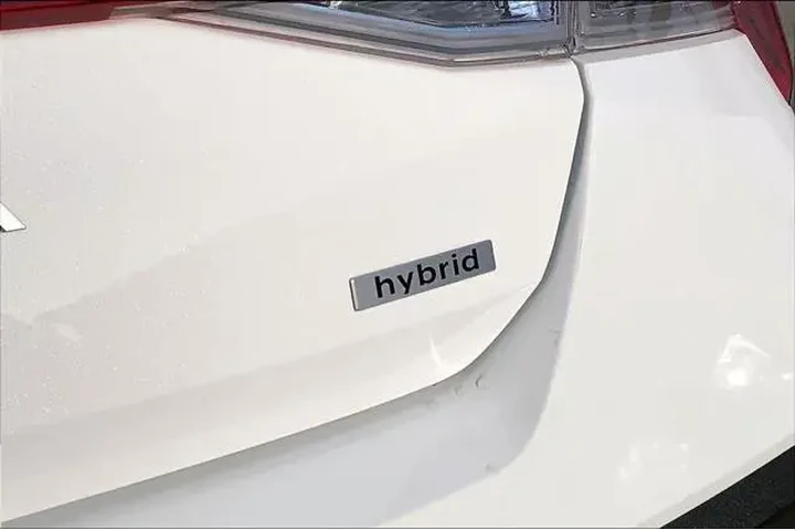 $24597 : Hyundai ELANTRA Hybrid 2025 image 10