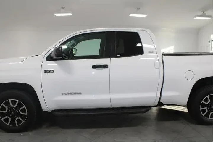 $29898 : Toyota Tundra 2016 4x4 SR5 4 image 6