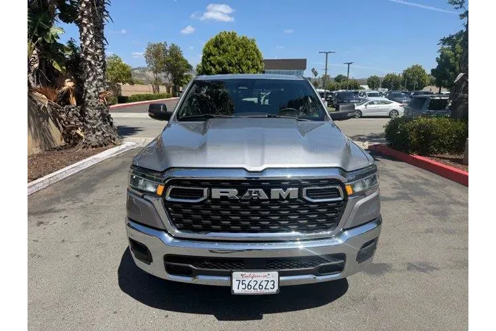 $35967 : Ram 1500 2025 4x4 Big Horn 4 image 3