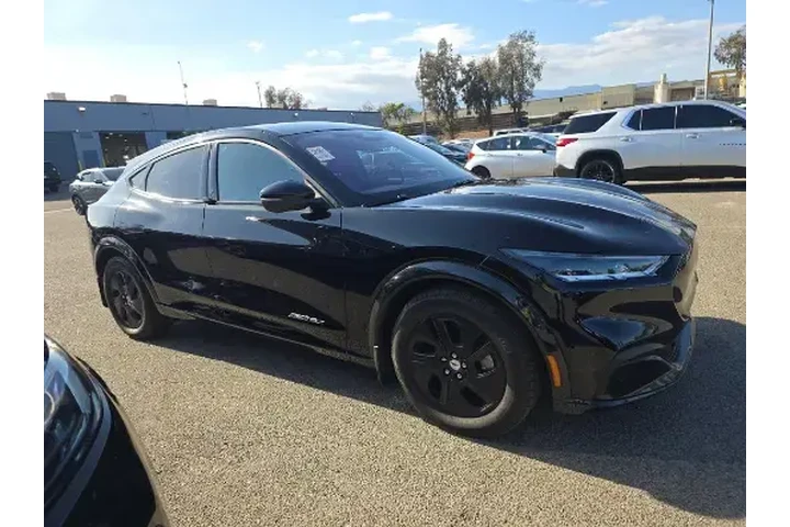 $32950 : Ford Mustang Mach-E 2023 AWD image 3