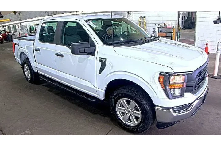 $35999 : Ford F-150 2023 4x4 XL 4dr S image 3
