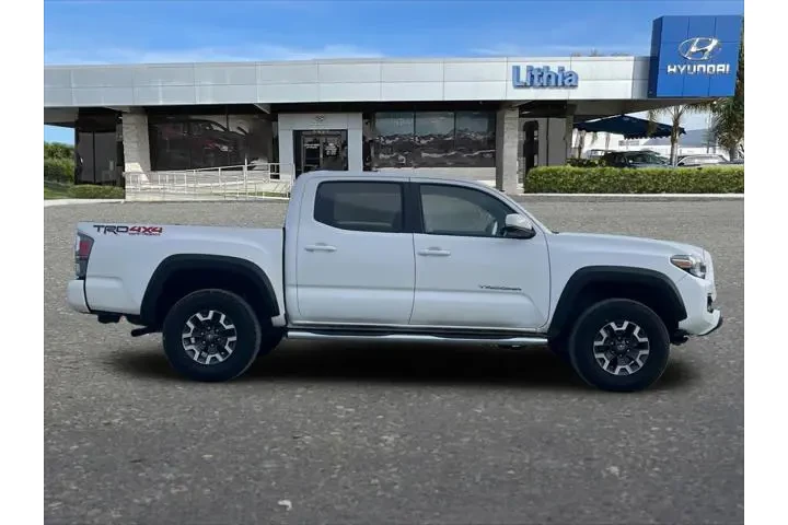 $28499 : Toyota Tacoma 2022 4x4 TRD P image 9