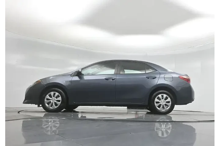 $12025 : Toyota Corolla 2017 L 4dr Se image 6