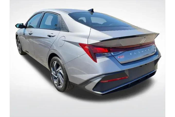 $22900 : Hyundai ELANTRA 2025 SEL Spo image 6