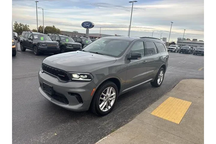 $39995 : Dodge Durango 2024 AWD GT 4d image 2