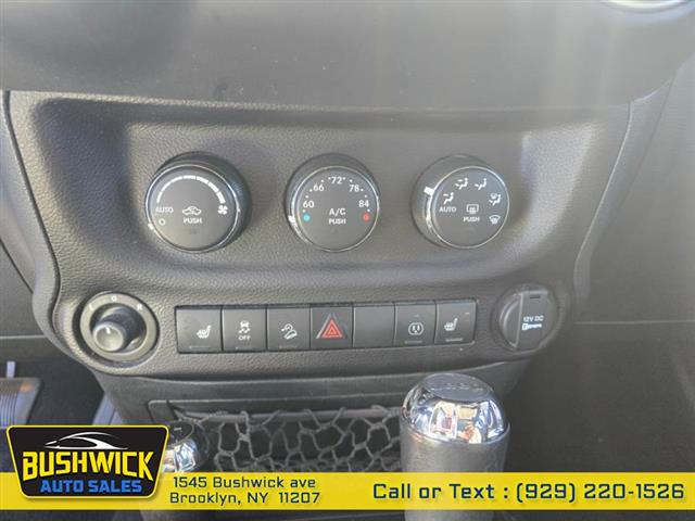 $21995 : Used 2016 Wrangler Unlimited image 9