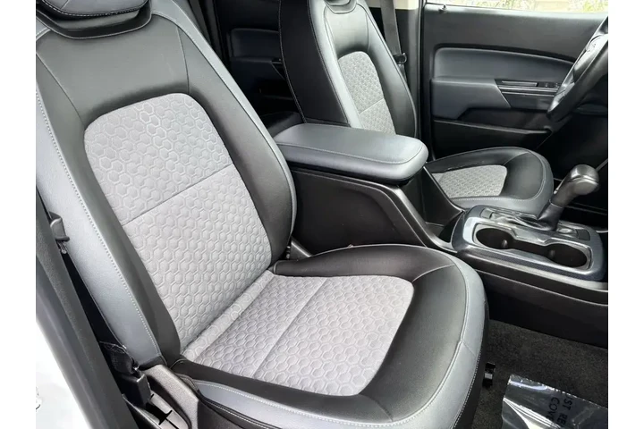 $18999 : Chevrolet Colorado 2017 4x4 image 10