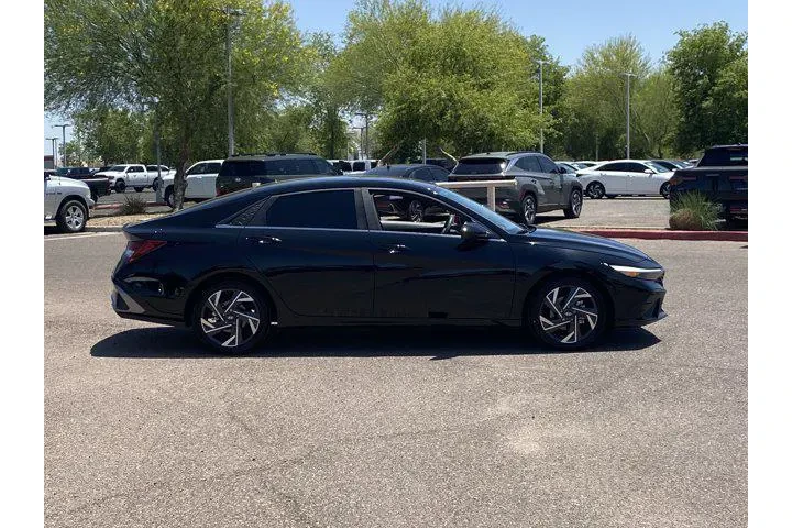 $21514 : Hyundai ELANTRA 2024 SEL 4dr image 2