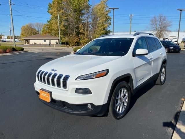 $11319 : Pre-Owned 2014 Cherokee Latit image 1