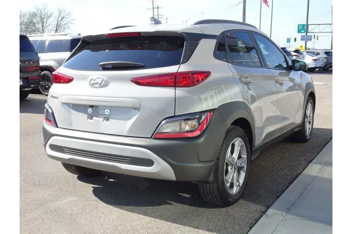 $21971 : Hyundai KONA 2023 SEL 4dr Cr image 5