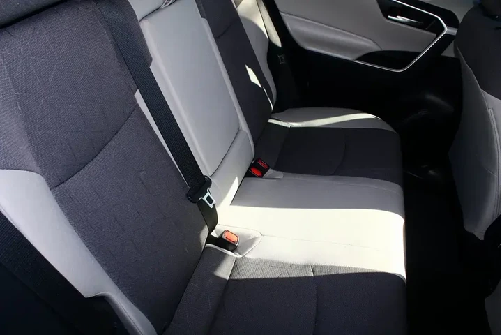 $26385 : Toyota RAV4 2024 XLE 4dr SUV image 8