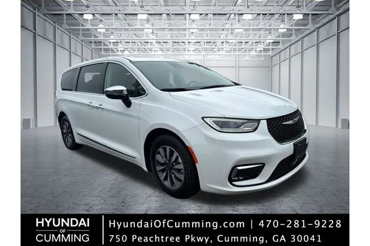 $28995 : Chrysler Pacifica Plug-In Hy image 1