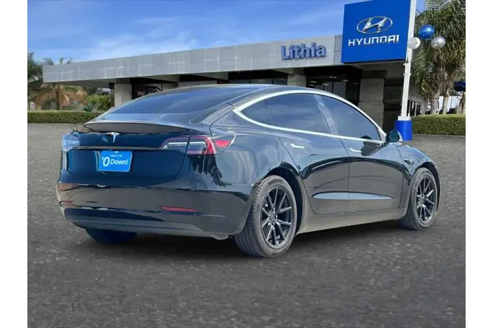 $16999 : Tesla Model 3 2019 AWD Long image 3