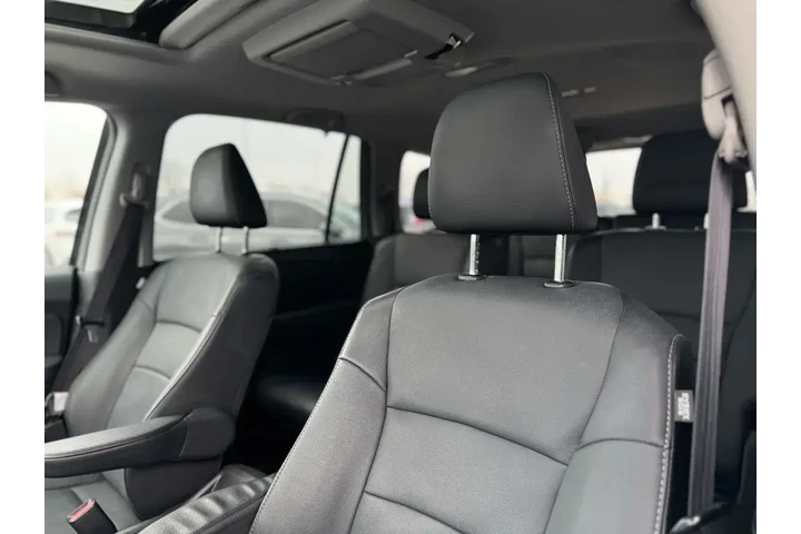 $29488 : Honda Pilot 2022 AWD Touring image 9