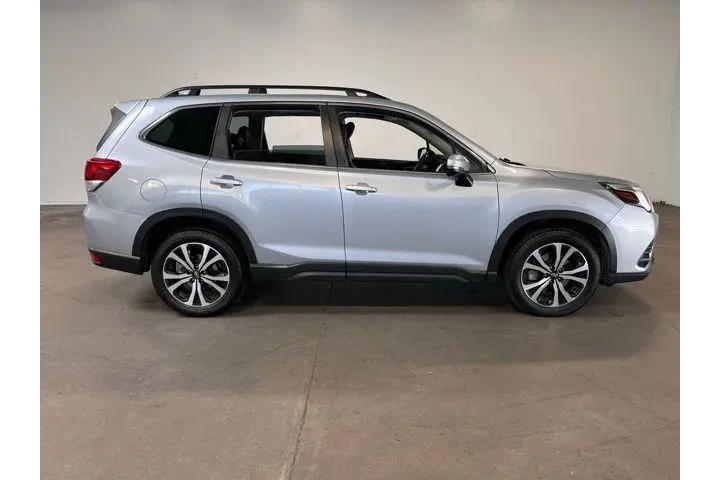 $26921 : Subaru Forester 2023 AWD Lim image 2