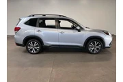 $26921 : Subaru Forester 2023 AWD Lim thumbnail