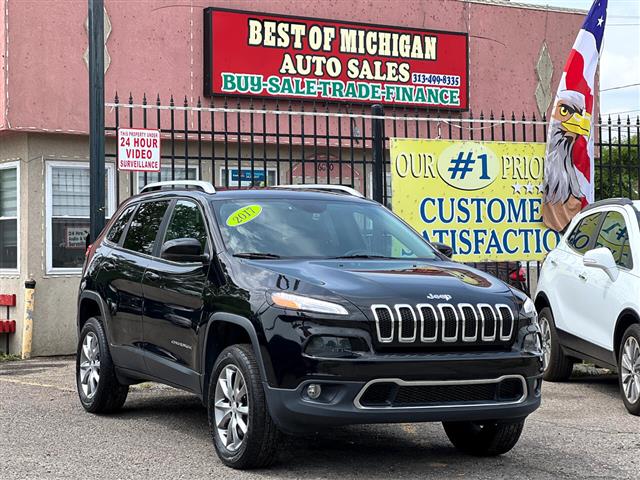 $13999 : 2017 Cherokee image 1