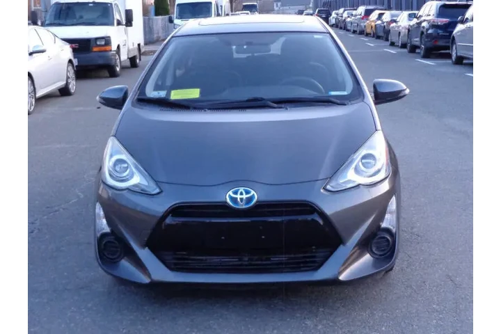 $11950 : 2015 Prius c Four image 3