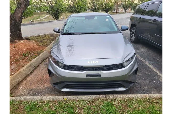 $15321 : Kia Forte 2023 LX 4dr Sedan image 2