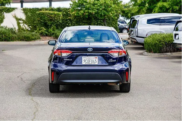 $23998 : Toyota Corolla Hybrid 2024 L image 4