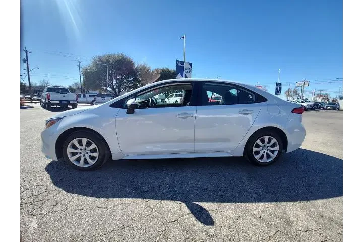 $20998 : Toyota Corolla 2024 LE 4dr S image 4