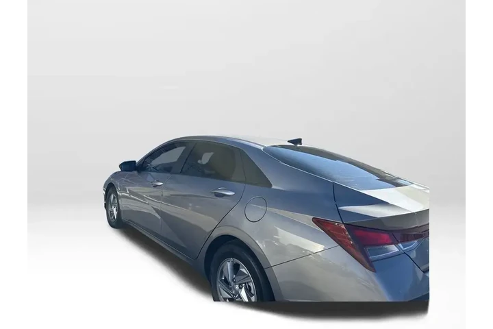 $19500 : Hyundai ELANTRA 2024 SE 4dr image 9