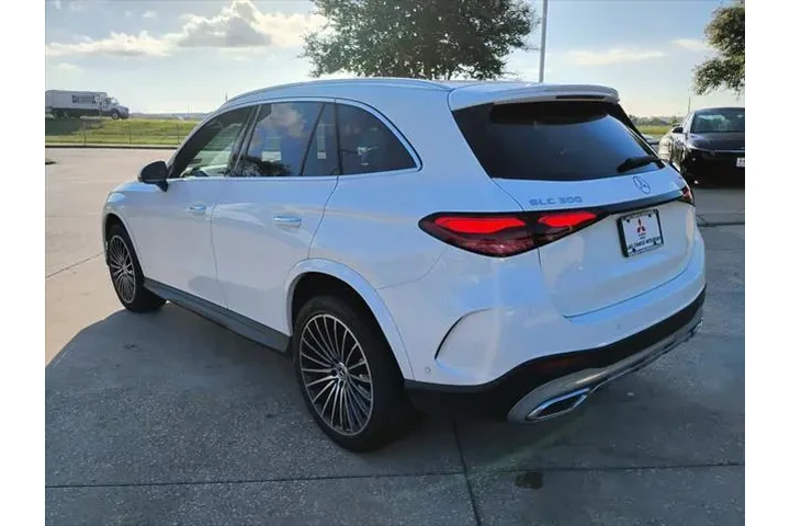 $36888 : Mercedes-Benz GLC 2023 GLC 3 image 3