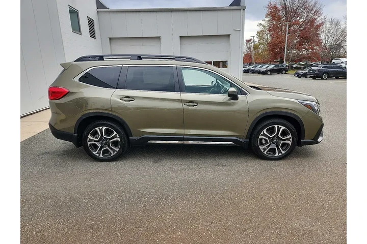 $29998 : Subaru Ascent 2023 AWD Limit image 7