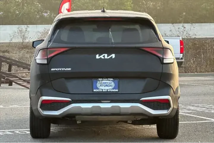 $17590 : Kia Sportage 2023 LX 4dr SUV image 5