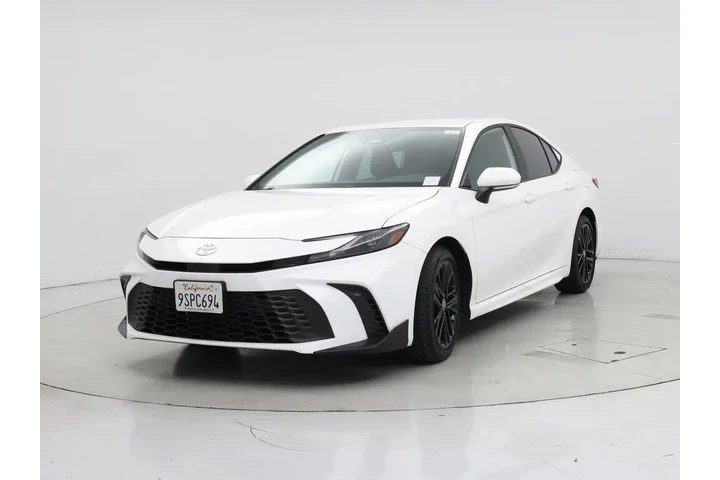 $31998 : Toyota Camry 2025 SE 4dr Sed image 4