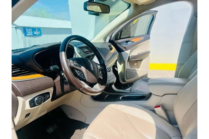 $16995 : 2019 MKC Select FWD image 9