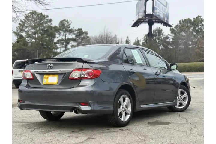 2013 Corolla S image 5