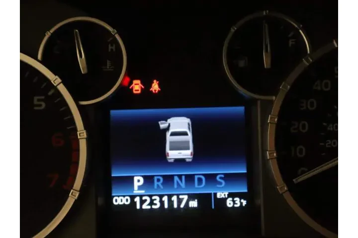 $27538 : Toyota Tundra 2017 4x4 SR5 4 image 5