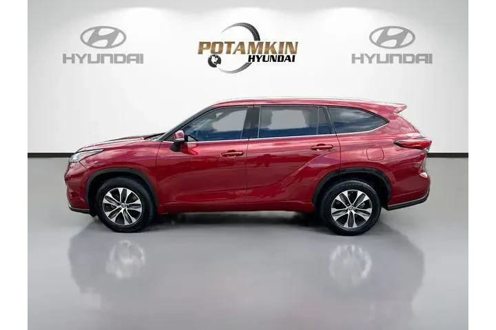 $28158 : Toyota Highlander 2020 XLE 4 image 8