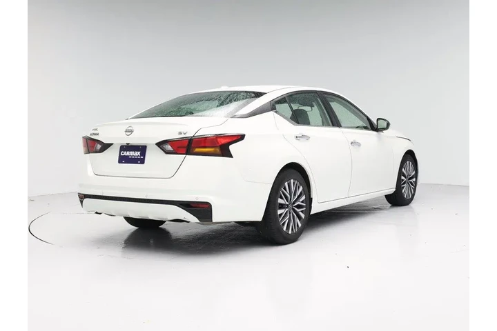 $20998 : Nissan Altima 2024 2.5 SV 4d image 8