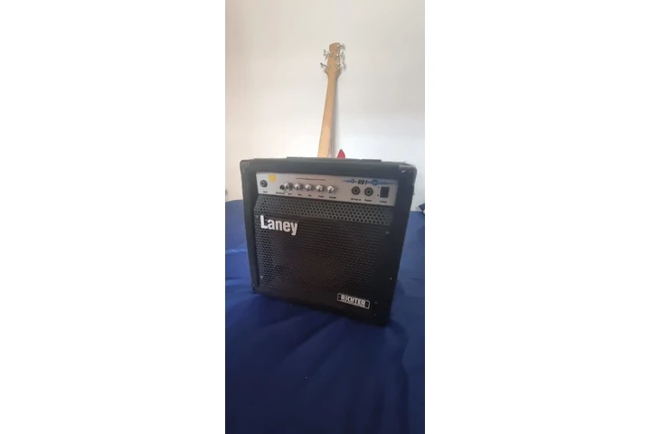 Venta de Bajo y Amplificador image 2