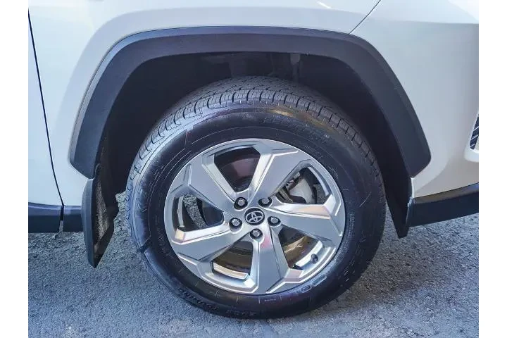 $31992 : Toyota RAV4 Hybrid 2021 AWD image 10