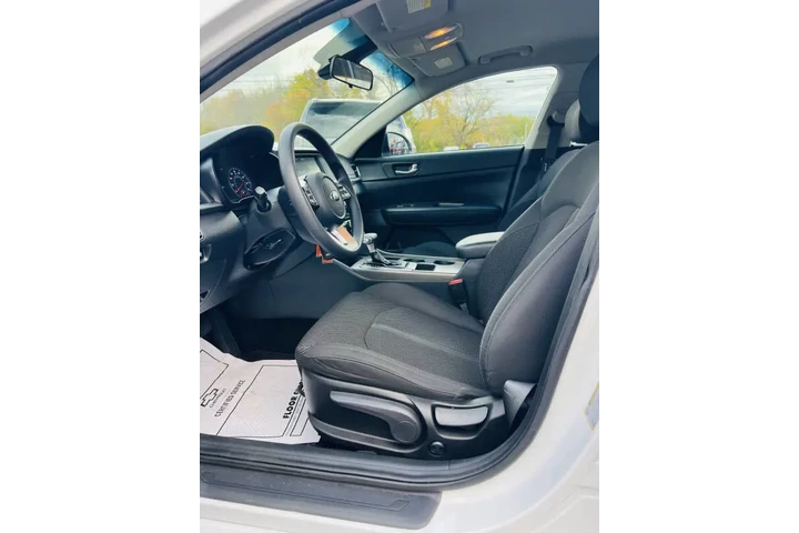 $12500 : 2019 Optima LX image 10