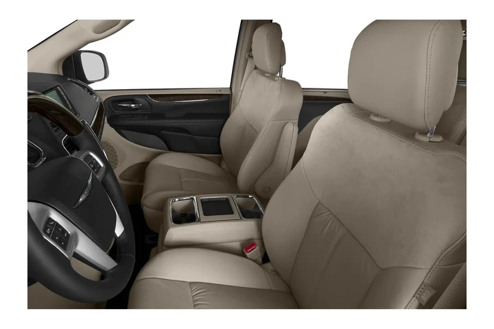 $11490 : 2015 Town & Country Limited image 7