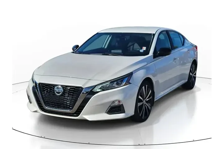 $14991 : Nissan Altima 2020 2.5 SR 4d image 2