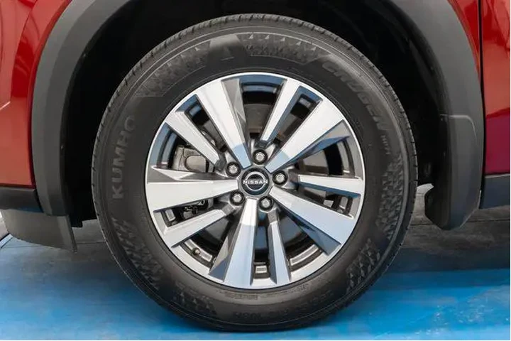 $26295 : Nissan Pathfinder 2022 SL 4d image 2