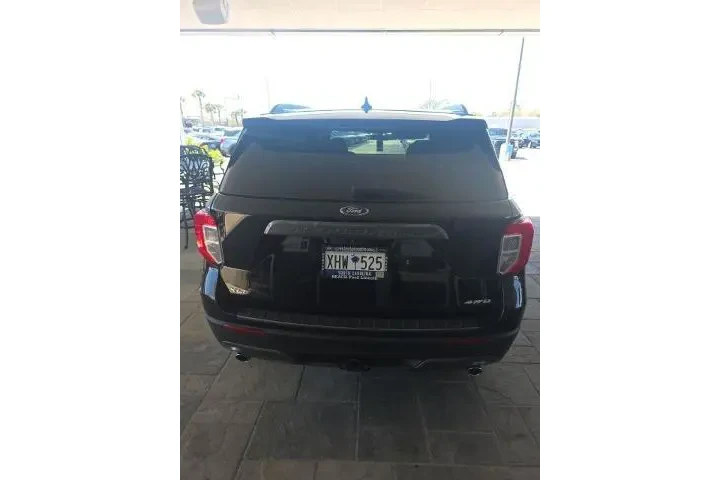 $33982 : Ford Explorer 2023 AWD XLT 4 image 4