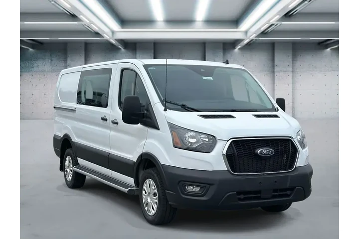 $35478 : Ford Transit 2024 250 3dr SW image 2