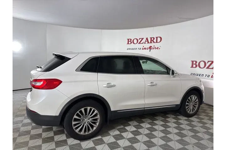 $15750 : Lincoln MKX 2017 Select 4dr image 9