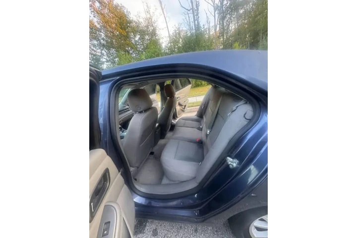 $3999 : 2013 Malibu LS Fleet image 4